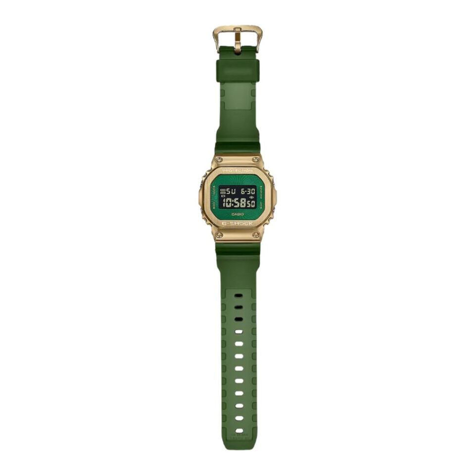 CASIO GM-5600CL-3DR Quartz ERKEK KOL SAATİ